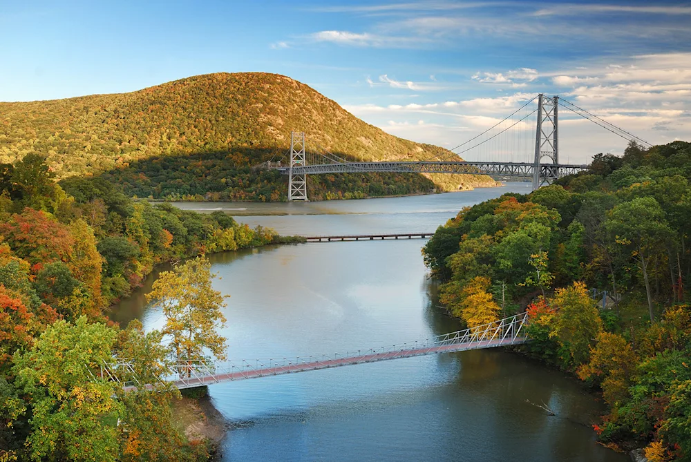 13 Best Hudson Valley Cabins to Rent This Fall in New York