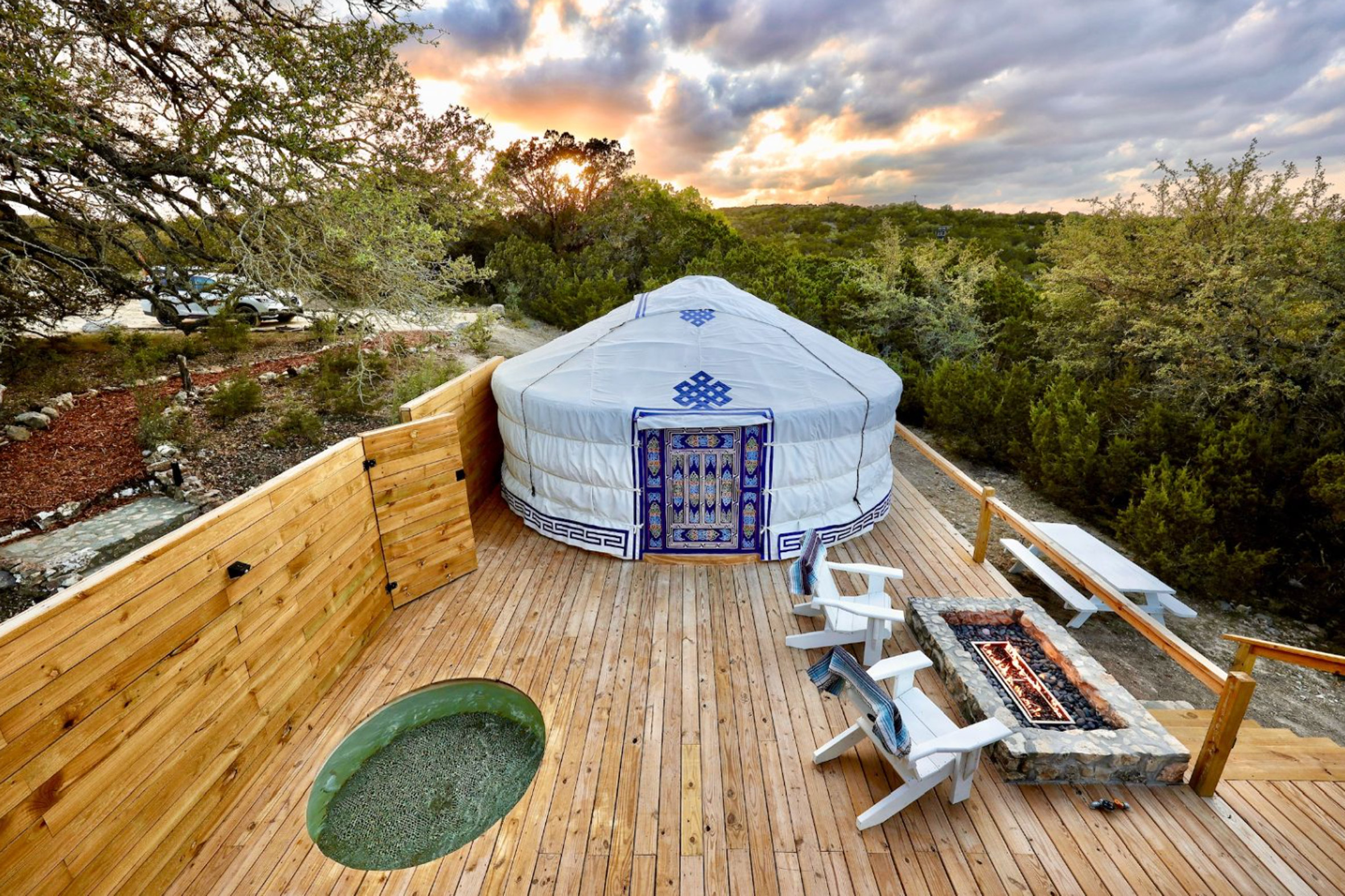 Glamping In Texas: The 18 Best Spots For Luxe R&R | Field Mag