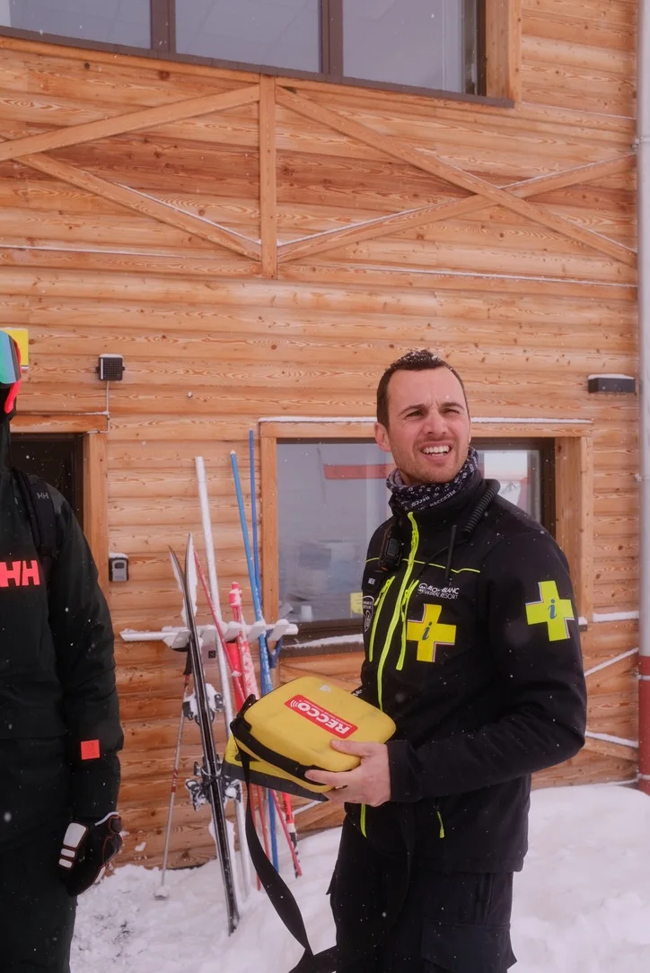 eric-greene-chamonix-ski-patrol-balme-le-tour-patroller