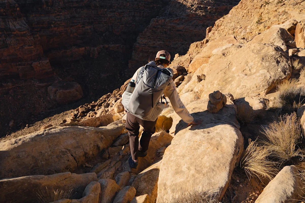 danielle-vilaplana-gossamer-gear-mirage-review-lifestyle-hill