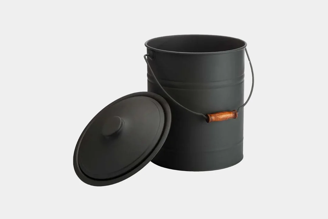 plow-and-hearth-deluxe-galvanized-ash-bucket-fireplace-accessories