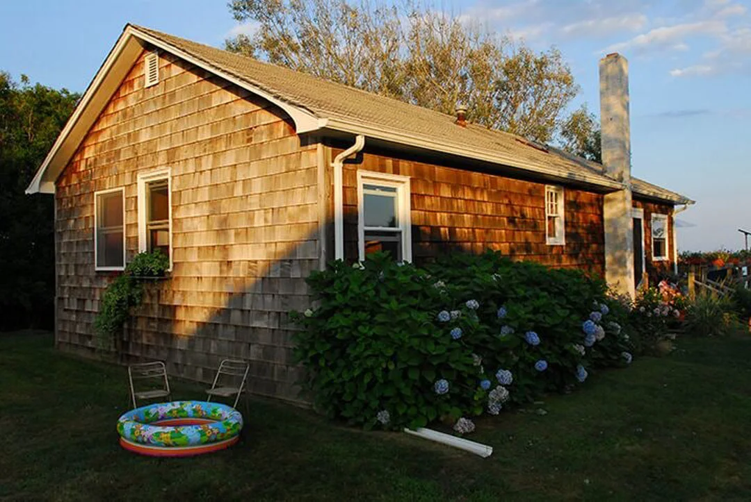 Montauk-Cabins-Oceanview-Modern-Cottage-1