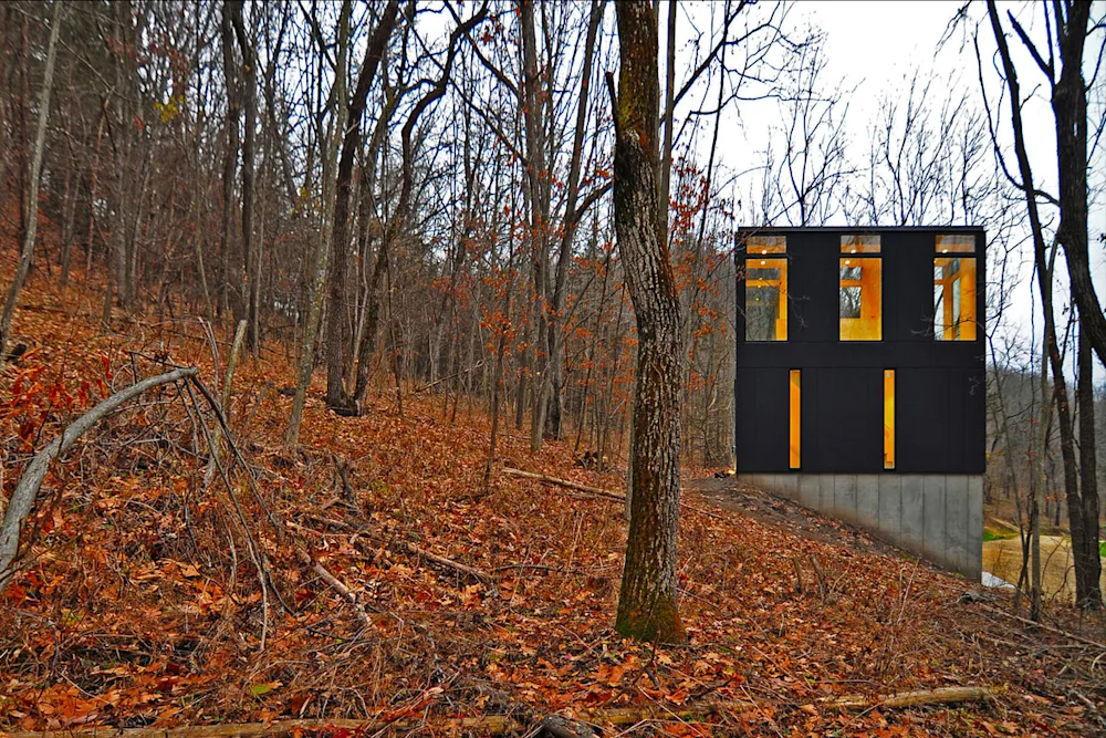 Architectural Inspo: Wisconsin's Hidden Stacked Cabin