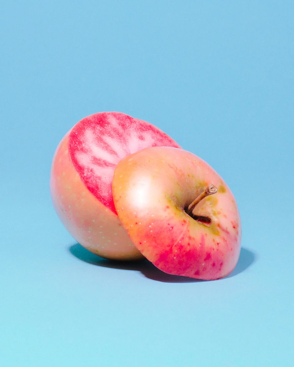 odd-apples-william-mullan-gidon-pink-pearl-slice