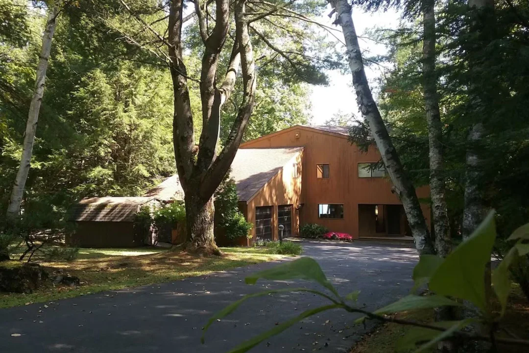 the-gathering-home-lake-george-new-york