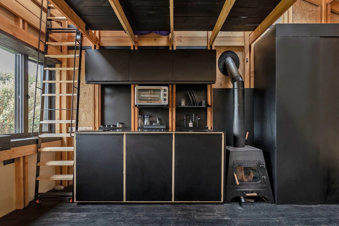 workspace-cabin-ecuador-kozy-cabin-3