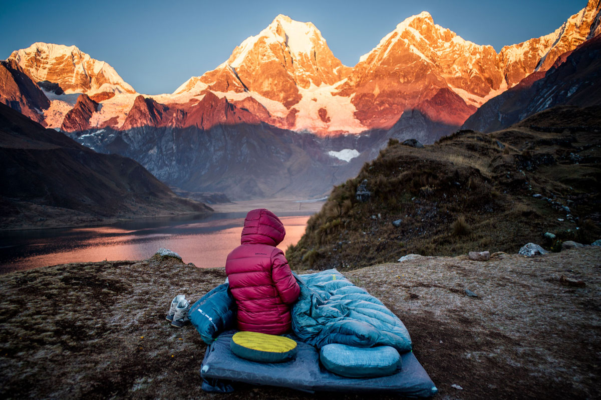 8 Best Summer Sleeping Bags for Warm Weather Camping Field Mag