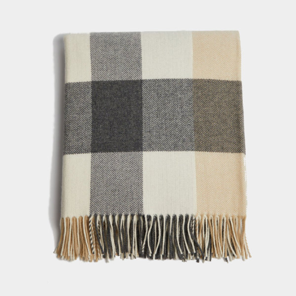 The 11 Best Fuzzy Blankets and Throws for Your Home | Field Mag