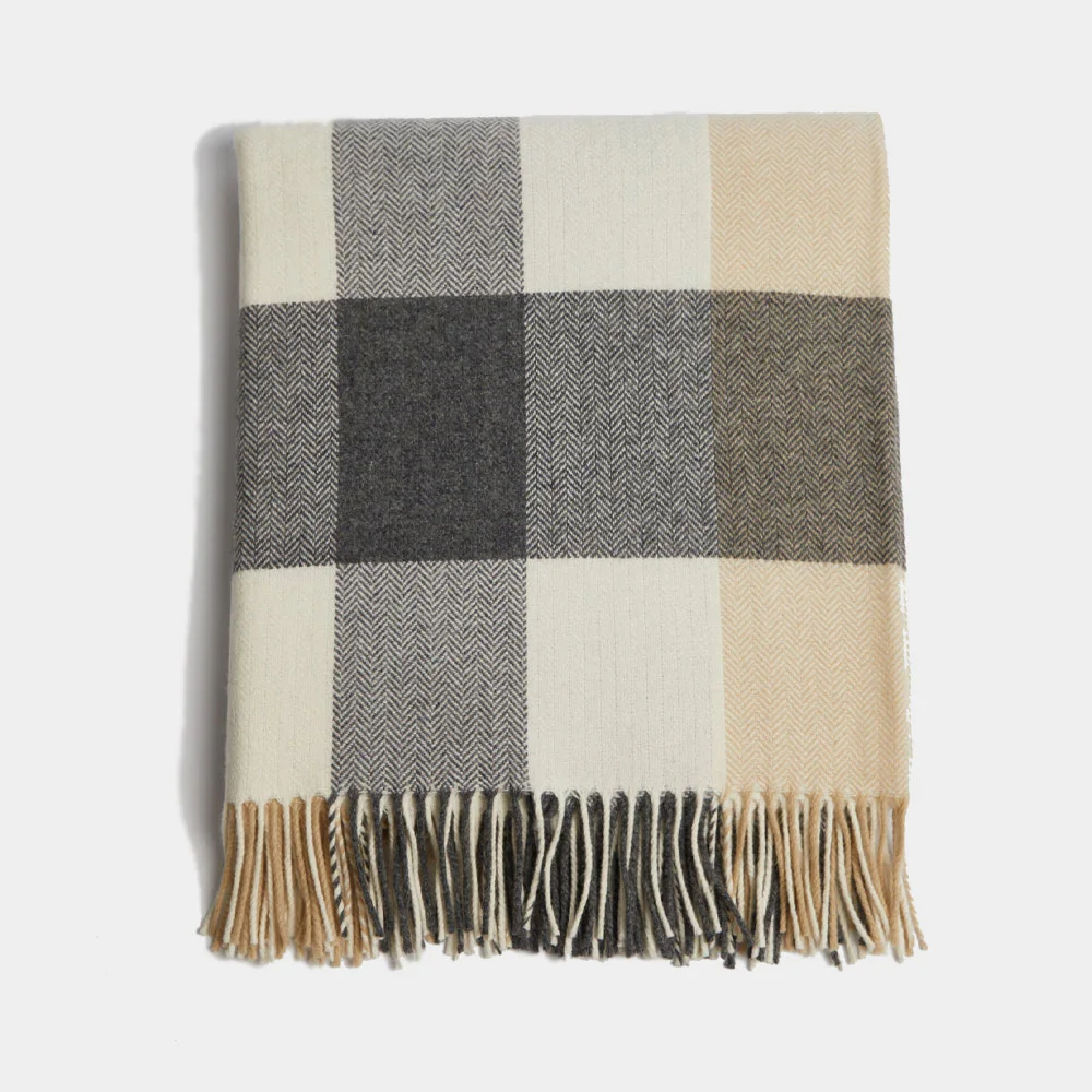 fuzzy-blankets-foxford