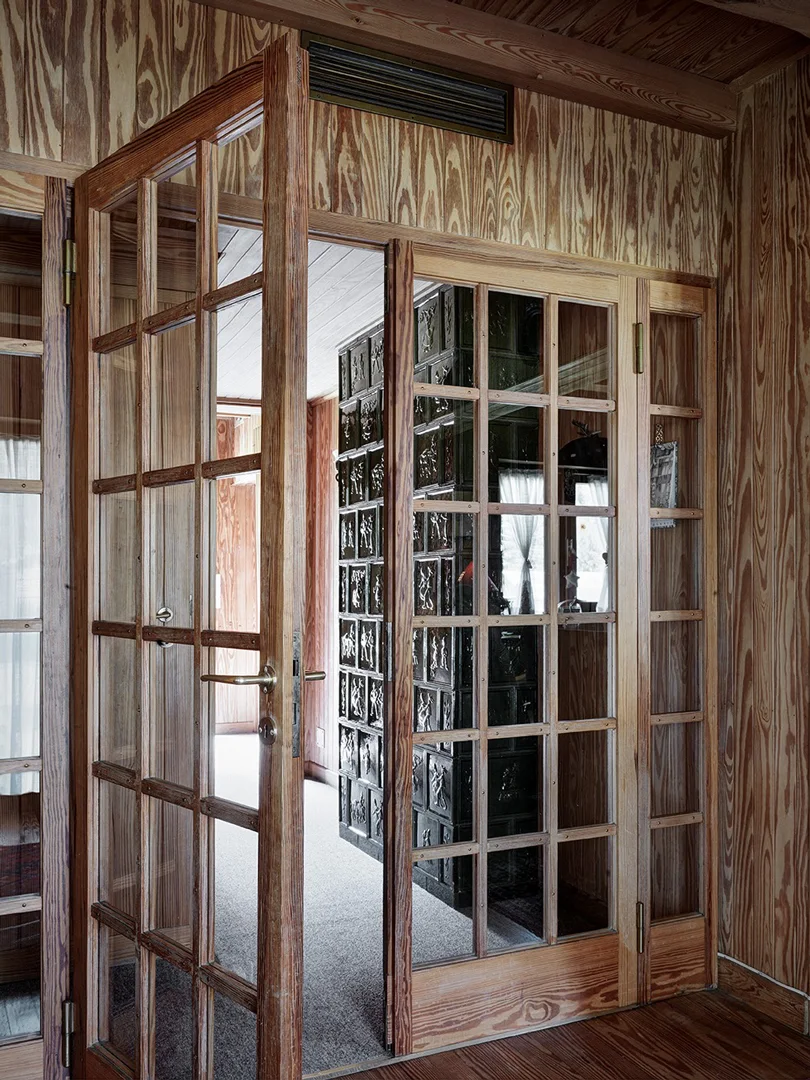 Casa-Garelli-Carlo-Mollino-Switzerland-Door