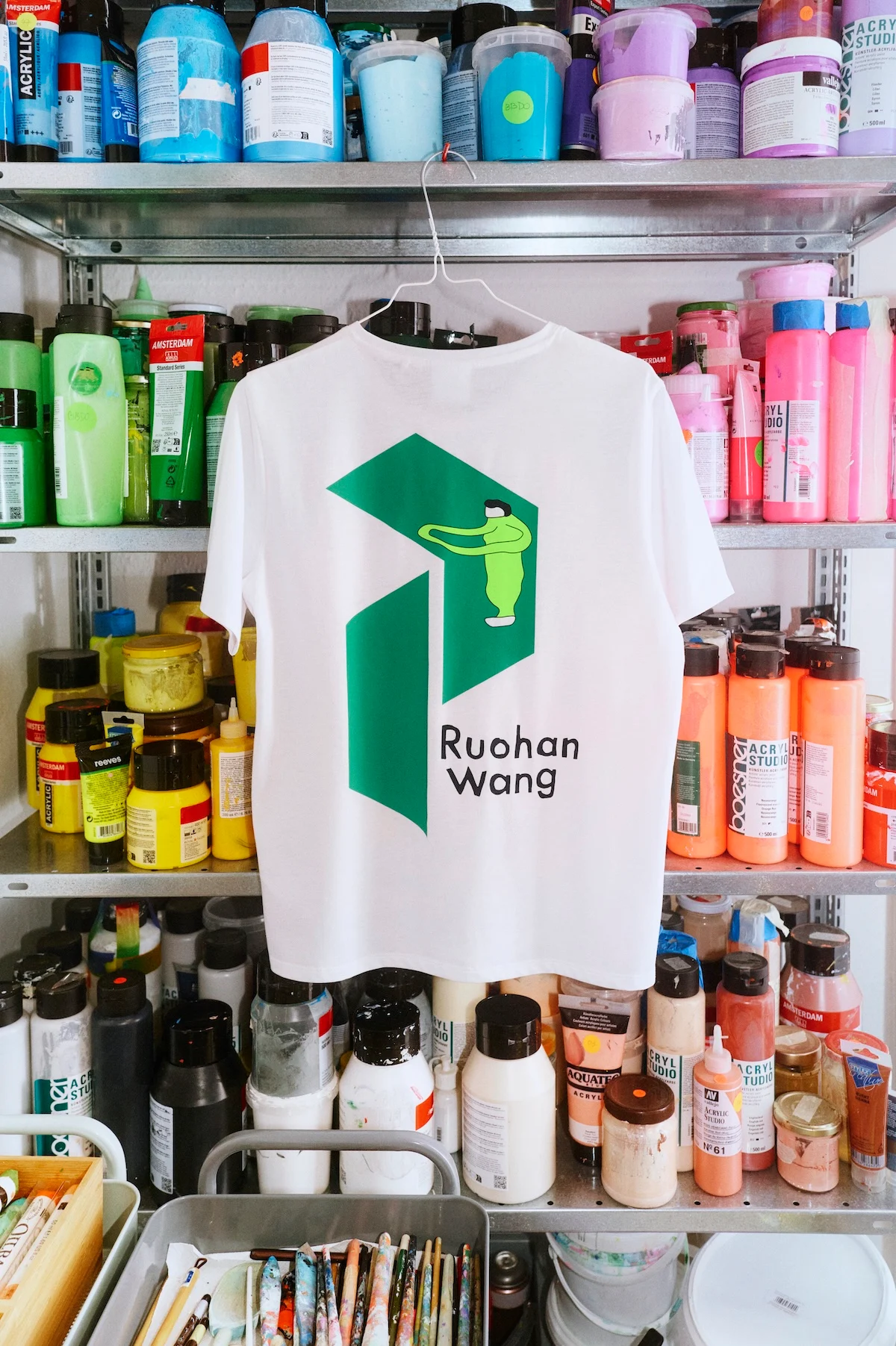 Wang-Peak-Performance-Wind-Catcher-Tee