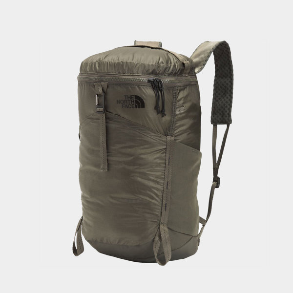 gym-bags-the-north-face-flyweight-daypack