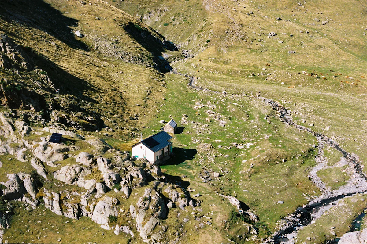 tanner-bowden-pyrenees-13