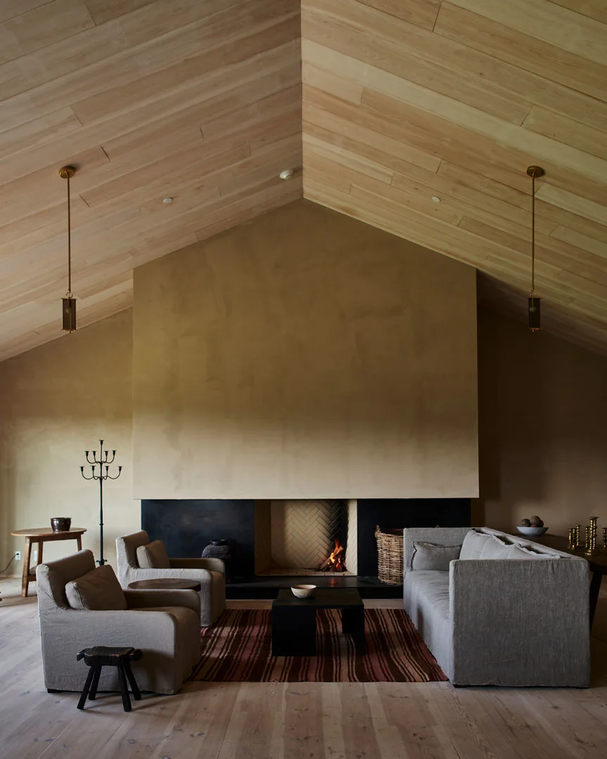 inness-clubhouse-accord-new-york-lobby
