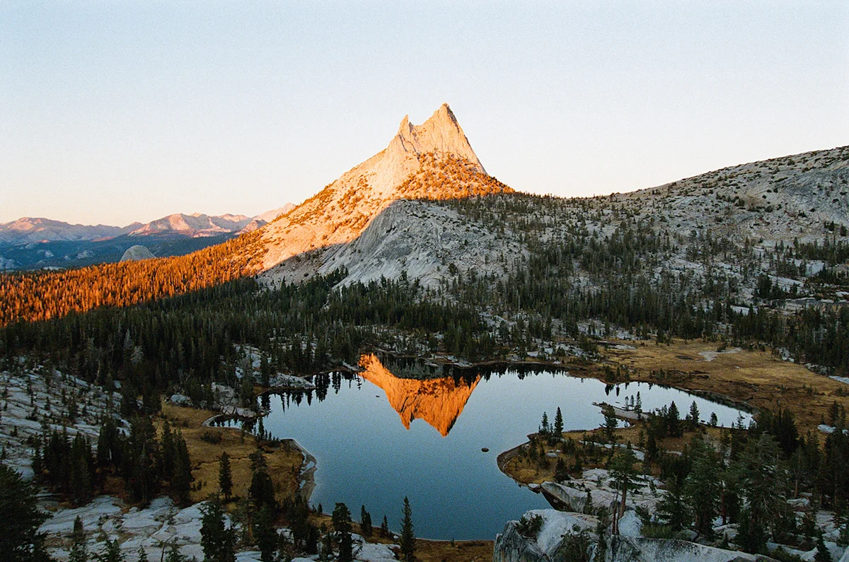 Danny-Thorn-Yosemite-Reflection-Fieldmag-2B