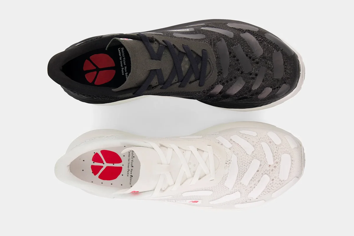 district-vision-new-balance-fuelcell-rc-elite-v2-black-white