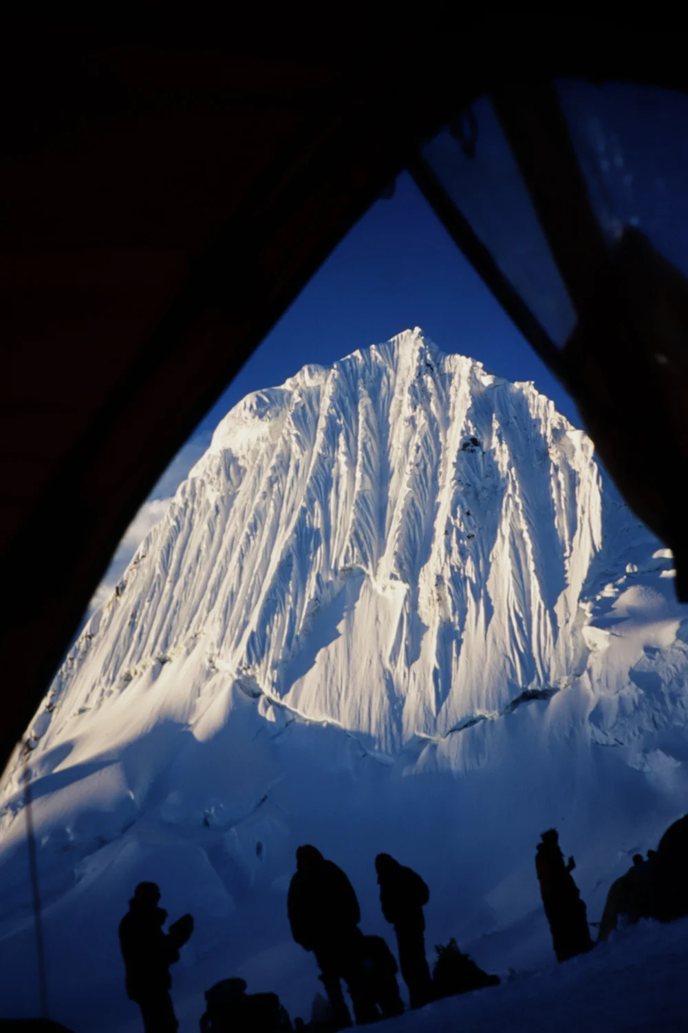 adrian-ballinger-alpenglow-alpamayo-high-camp