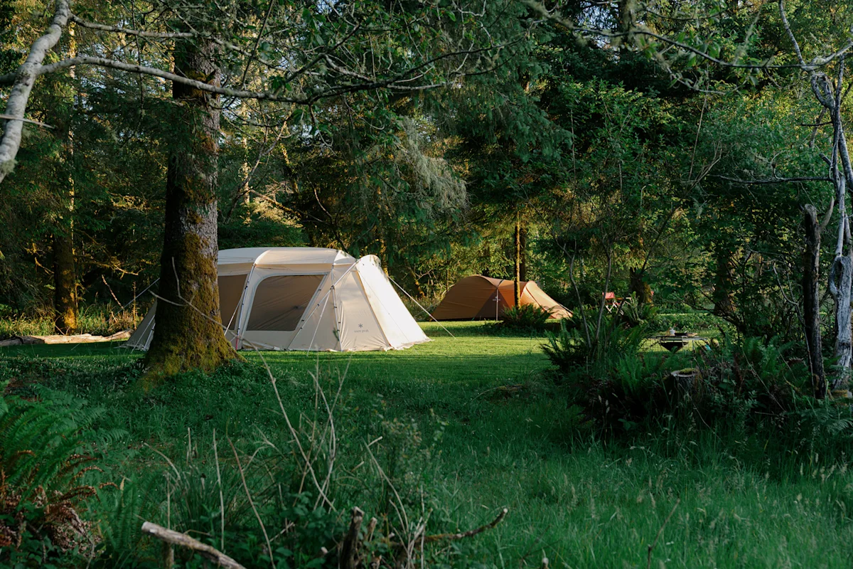 snow-peak-campfield-long-beach-campsites