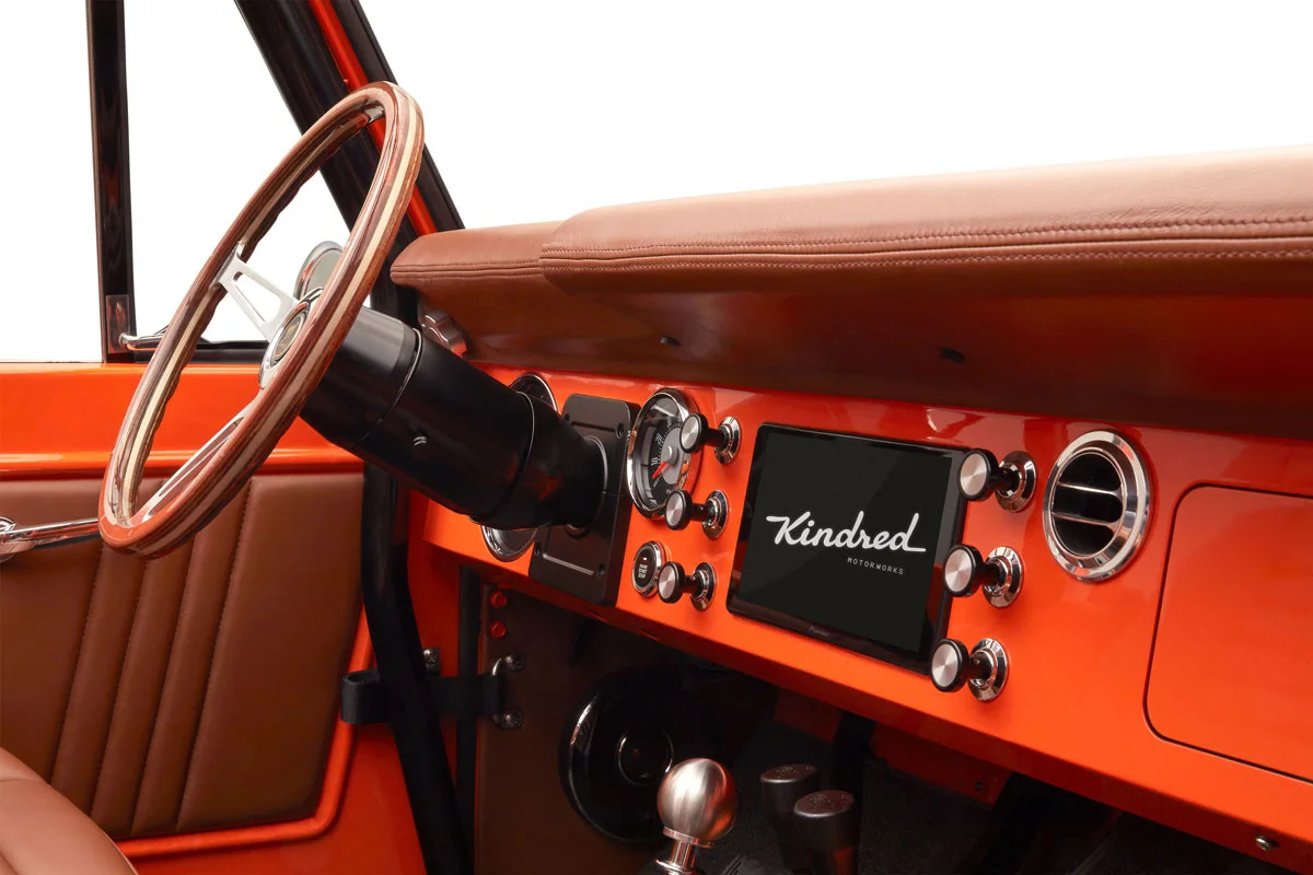 kindred-motorworks-bronco-interior-dash