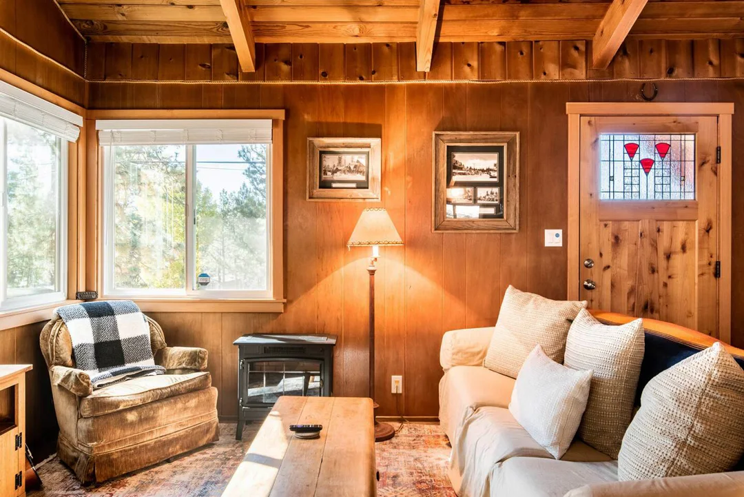Big-Bear-Cabins-Moonlight-Bungalow-1