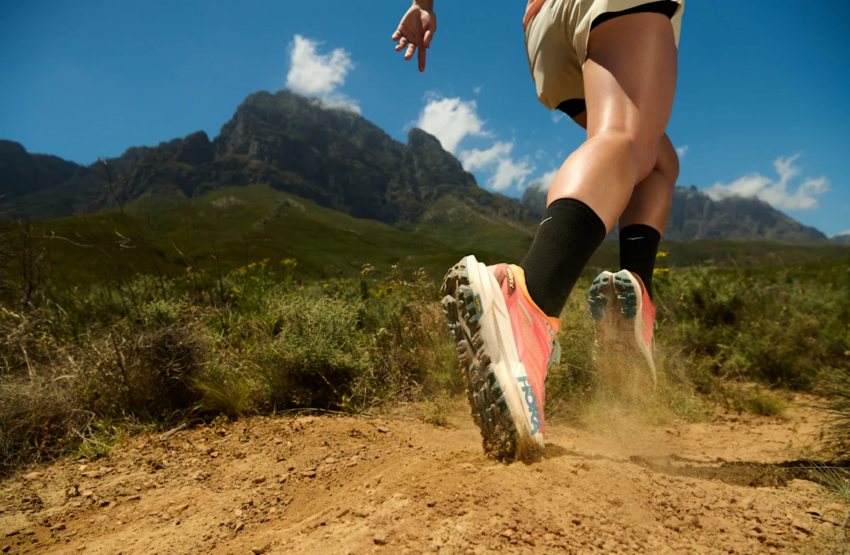 carbon-plates-in-trail-running-shoes-mafate-single-going-away