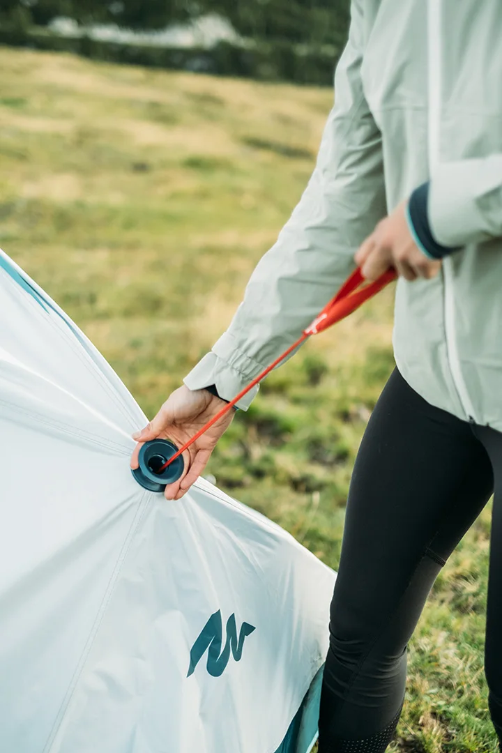 Decathlon-2-Second-Car-Camping-Tent-Review-FieldMag-5
