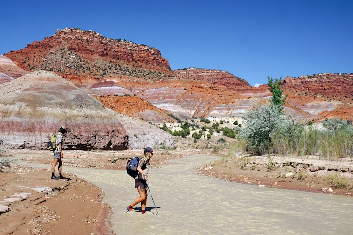 Danielle-Vilaplana-Womens-Hiking-Shoe-Guide-Hero