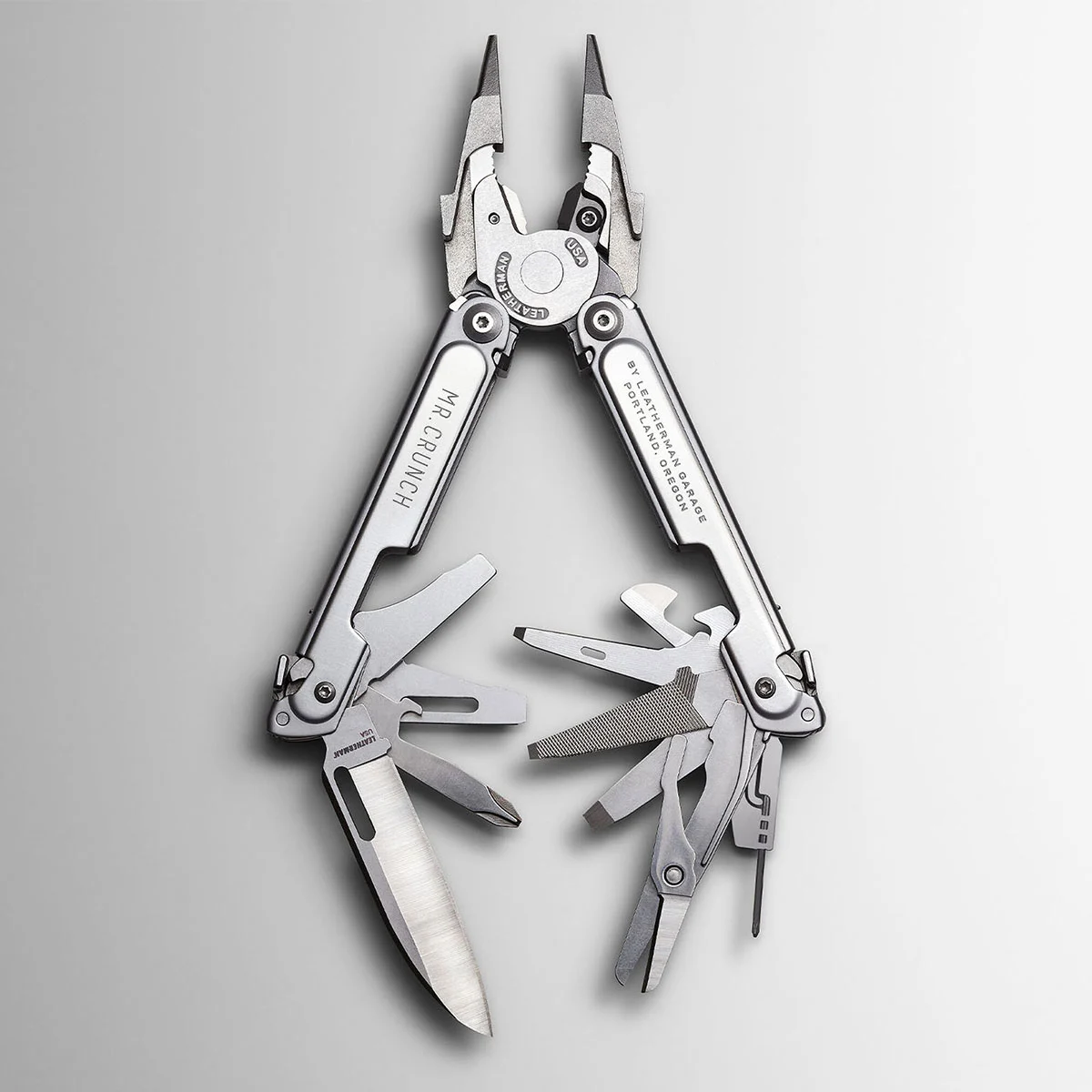 Leatherman-Mr-Crunch-multitool-release-1
