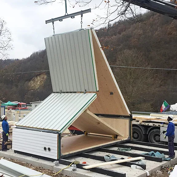 MADI-A-Frame-Kit-Home-Installation-Fieldmag