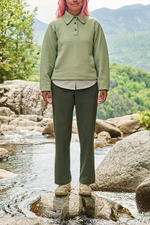 hikerkind-trousers-midlayer-01-garnet-lichen
