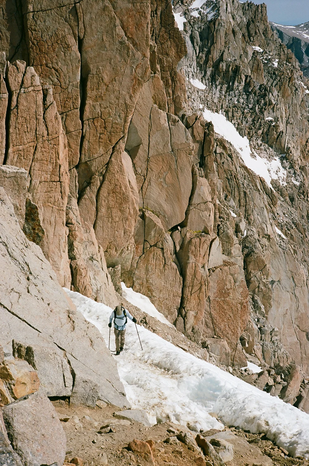 D-Nieves-Mt-Whitney-Fieldmag-7