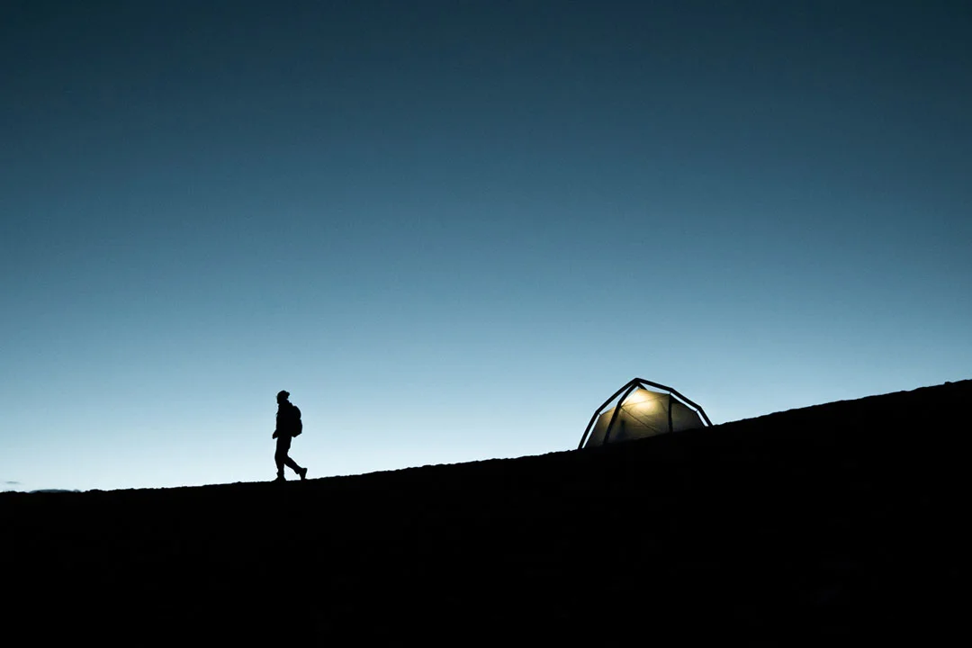 inflatable-tents-hiemplanet-night-walking