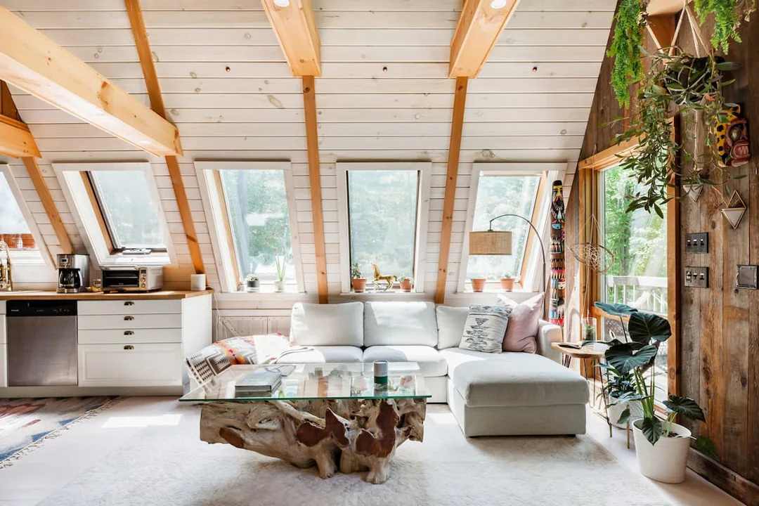 Northern-Vermont-Cabins-Stowe-Canopy-House-2