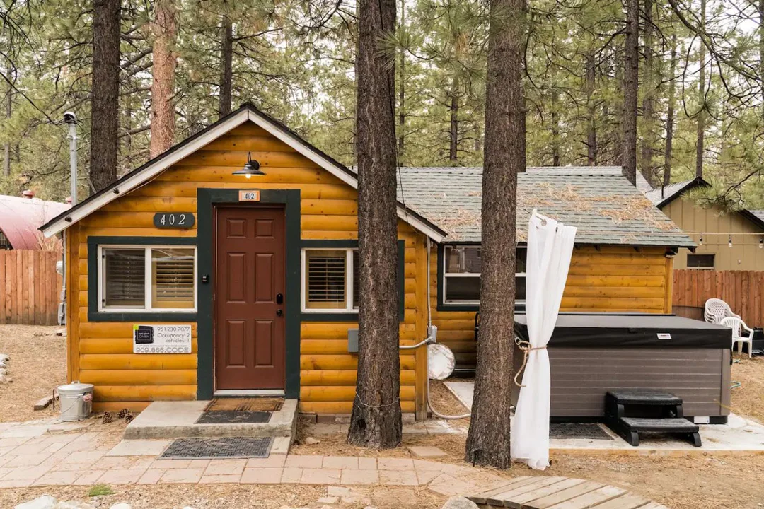 wee-bear-cabin-big-bear-lake-california-exterior