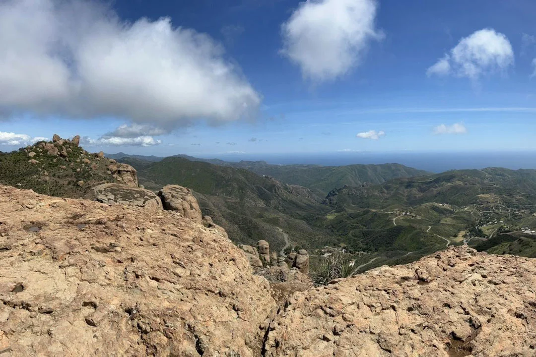 Los-Angeles-Hiking-Trails-sandstone-peak