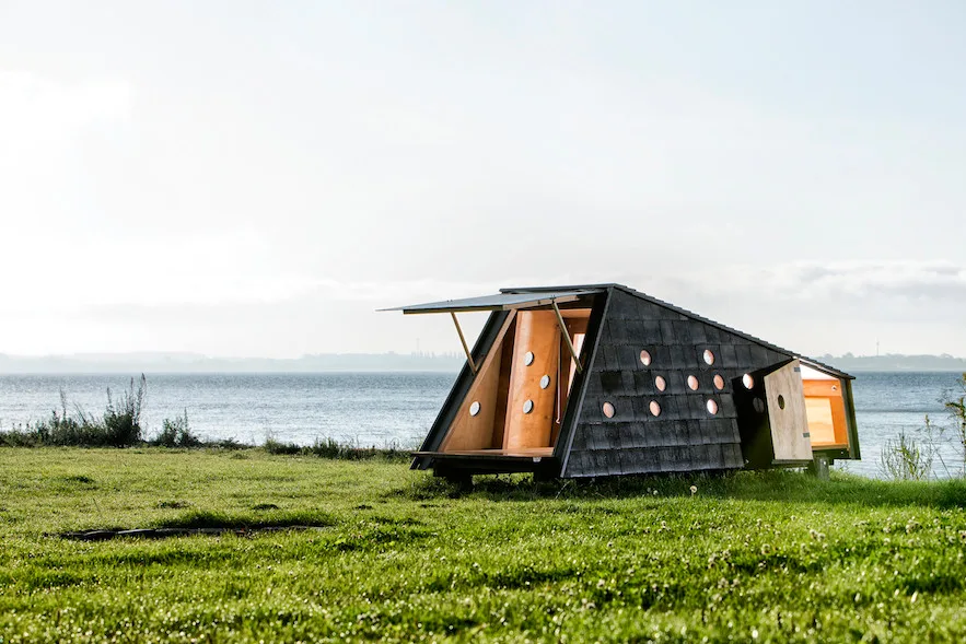 Lumo-Arch-Cabin-1