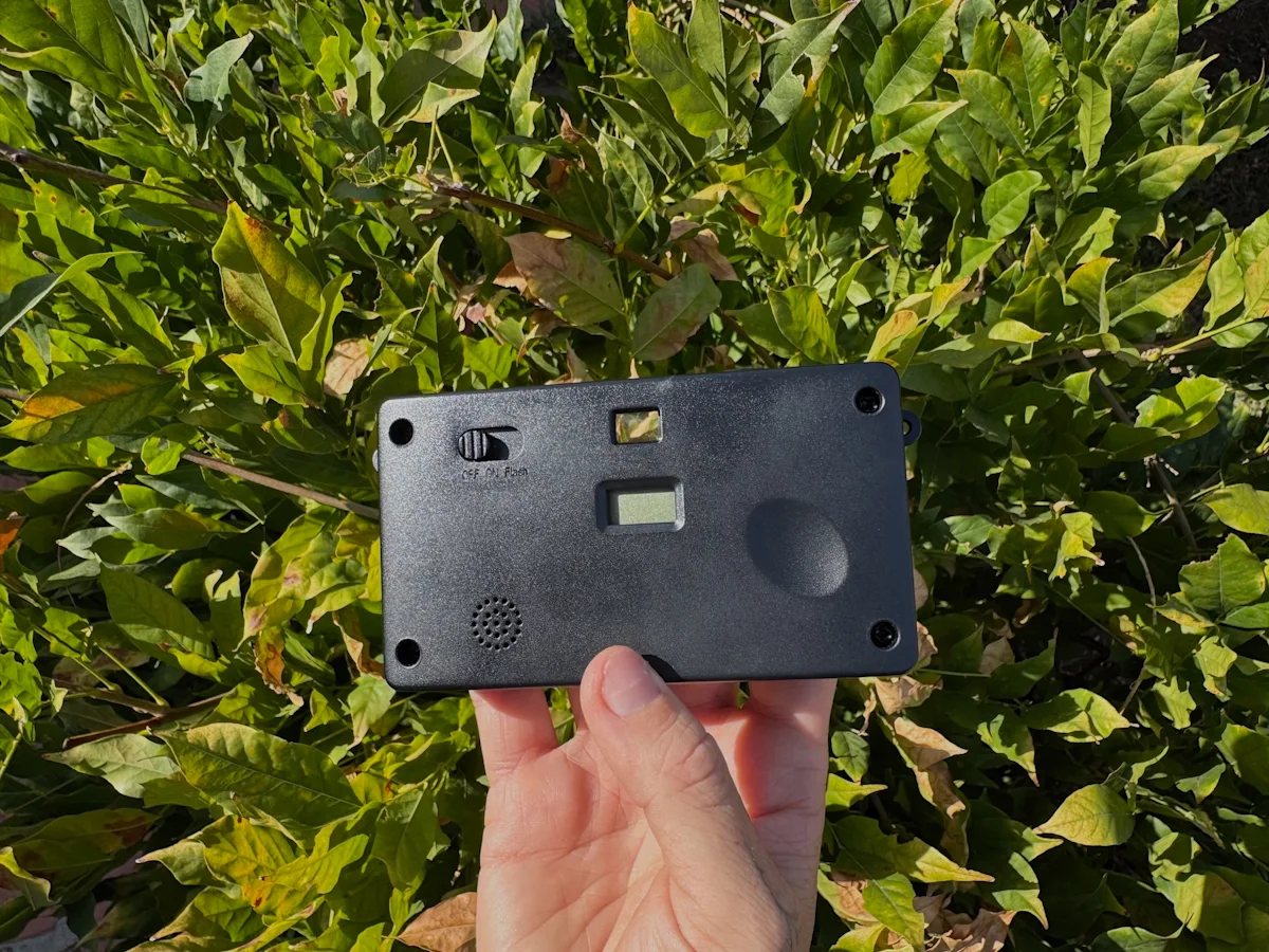camp-snap-review-camera-back