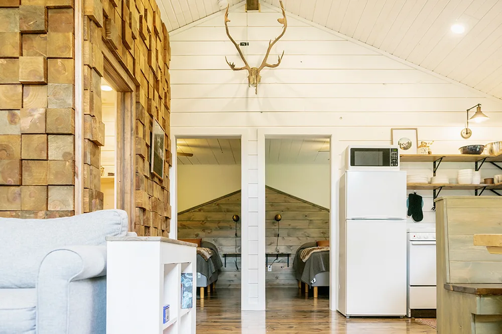 Cabin-Roundup-South-dakota-The-Notch