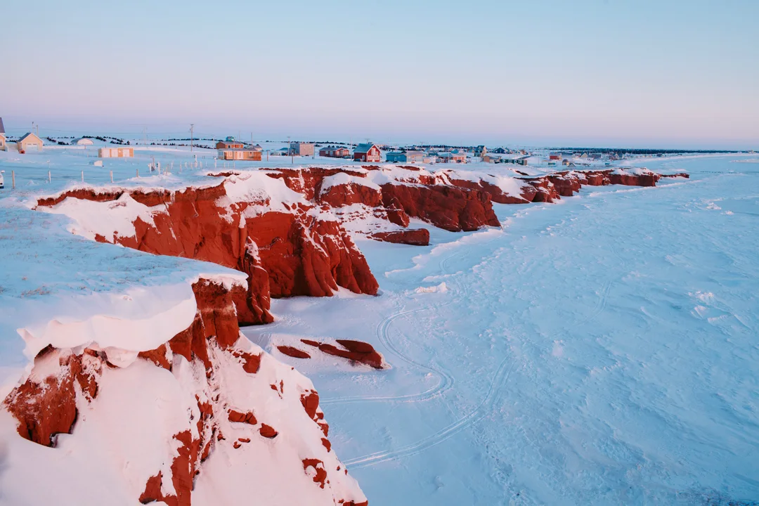 alex-strohl-magdalen-islands-cliff-homes