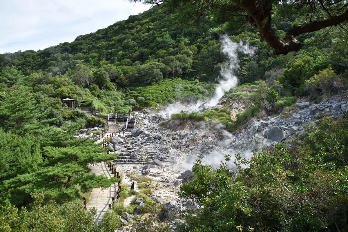 Japan-Mt-Unzen-National-Park-Onsen