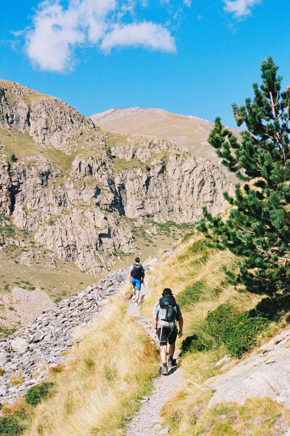 tanner-bowden-pyrenees-12