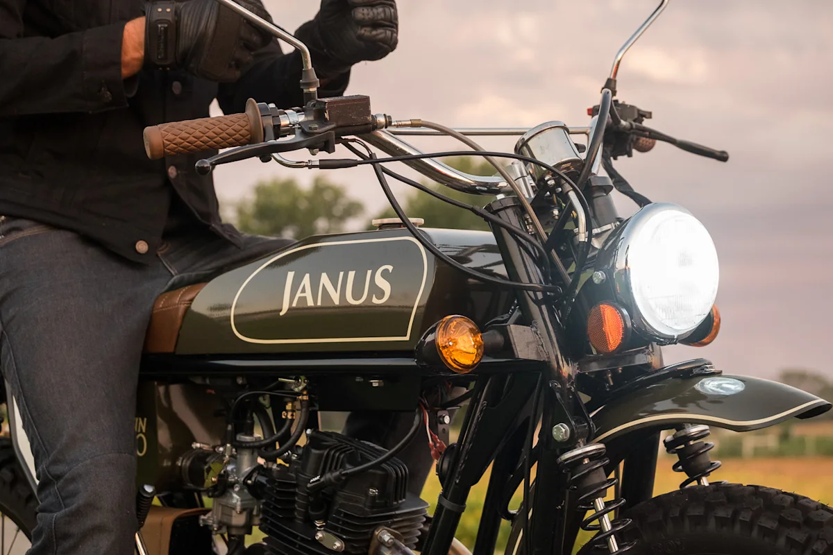 motorcycle-janus-gryffin-close-up