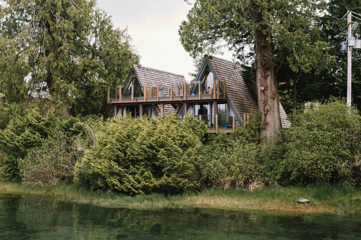 tofino-cabins-the-shoreline-hero