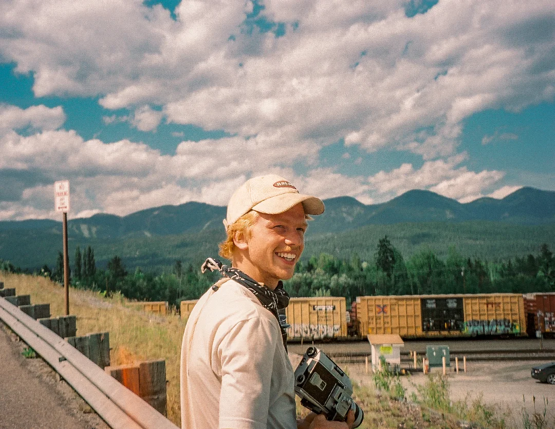 Dennis-Leupen-Train-Hopping-3