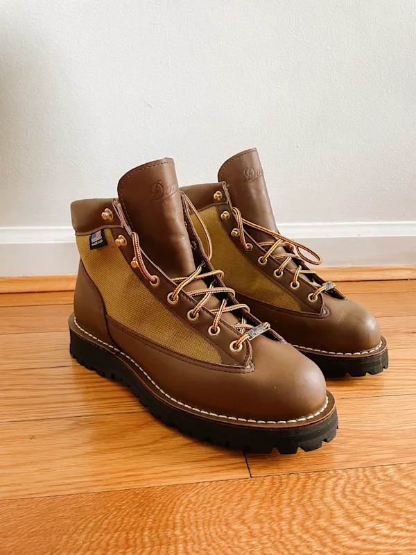 Danner Light-thumbnail