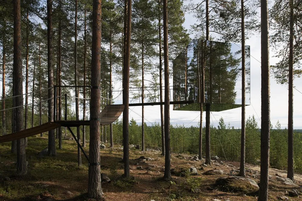 Tree-Hotel-Mirror-Cube