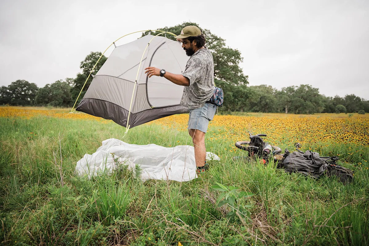 gossamer-gear-free-1P-setup-lifestyle