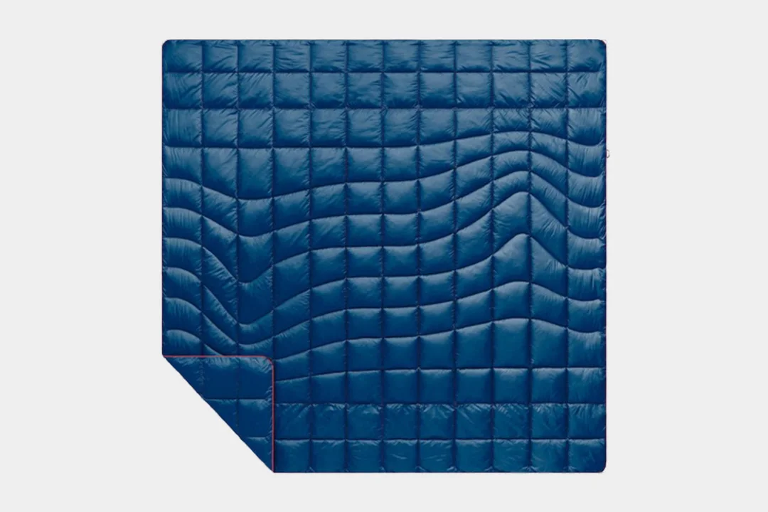 rumpl-solid-nanoloft-2-person-puffy-blanket-deepwater