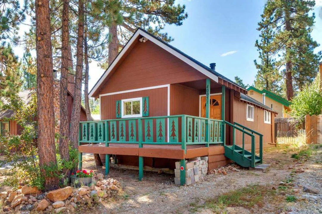 Big-Bear-Cabin-Cozy-Pines-Cabin-1