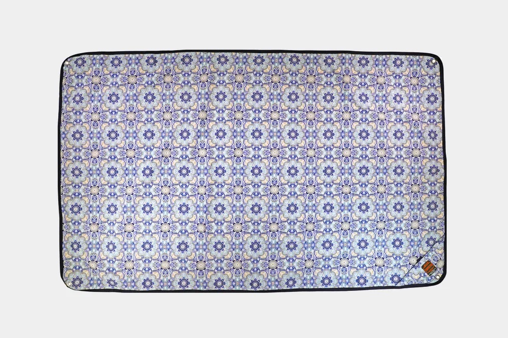 camping-blankets-tarpestry-rugged-blue-lotus